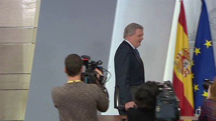 Gobierno se tomará "tiempo" para regular castellano en Cataluña