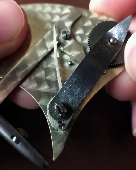 Cet instrument sert à.. dessiner des points réguliers !