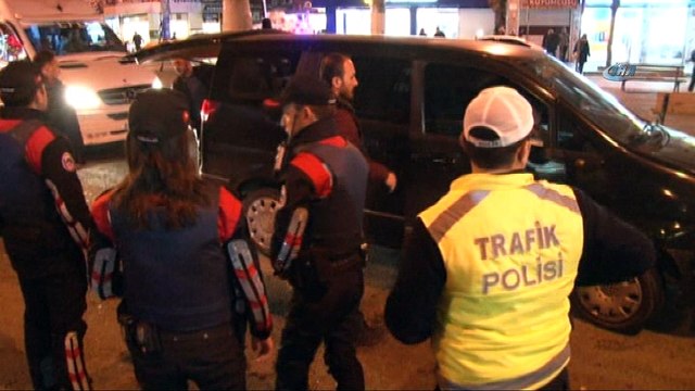 Bağlar’da 700 polisin katılımıyla asayiş uygulaması