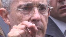 Álvaro Uribe sugiere presiones de Santos en investigación contra él-