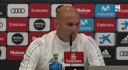 Zidane pide perdón a Ceballos:"No me gusta sacar un jugador 30 segundos"