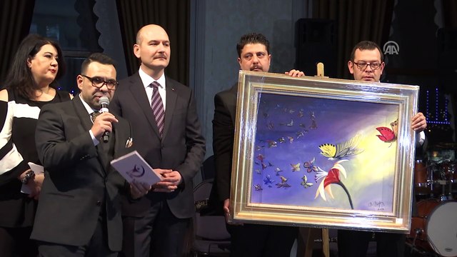 'Bir Resim Yap' projesi (2) - Bakan Soylu tablosunu anlattı/açık artırma - İSTANBUL
