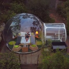 Ce "bubble hotel" est juste merveilleux! Dormir la tête sous les étoiles dans des bulles transparentes