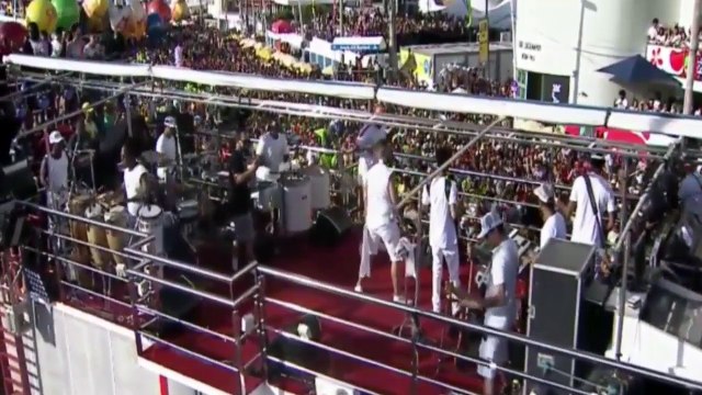 VAI MALANDRA LÉO SANTANA CARNAVAL 2018