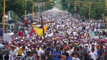 Venezuelans defy police in fresh protests