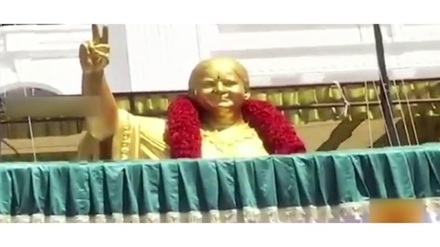 அதிமுக தலைமை அலுவலகத்தில் ஜெயலலிதா சிலை திறப்பு- வீடியோ