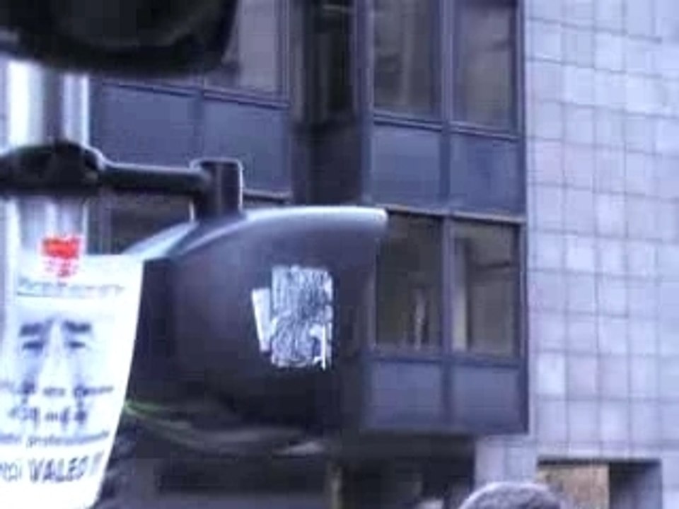 EXTRAIT N°8 MANIF 14 NOVEMBRE 07