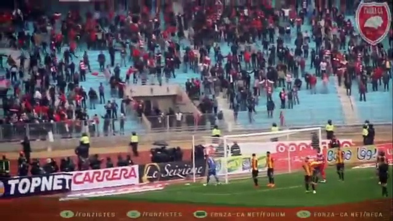 لحظة اتحاد مجموعات النادي الافريقي في الدربي+شنعة الجماهير 18  فيفري 2018