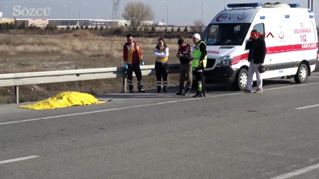 Otomobilin çarptığı yaya öldü, araçtakiler şoka girdi