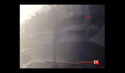 TIR'ın dorsesi koptu, trafiği birbirine kattı: 16 yaralı