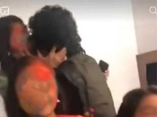 పాపోన్ ముద్దు వివాదం: మౌనం వీడిన మైనర్ బాలిక!!