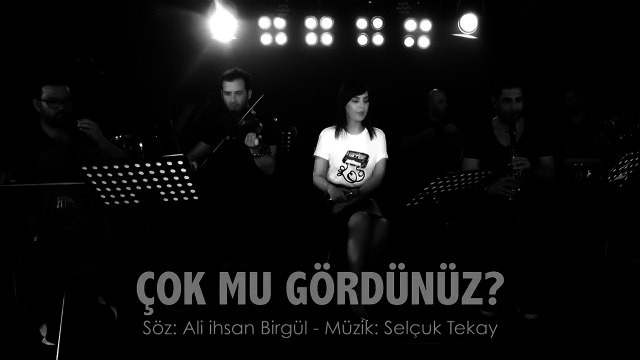 EBRU GÜNDEŞ - ÇOK MU GÖRDÜNÜZ (Canlı Performans)