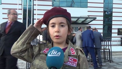 Cumhurbaşkanı 6 yaşındaki bordo bereli kızı teselli etti