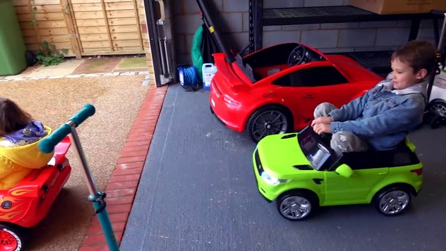 Обзор Гаража и ВСЕ МАШИНЫ Макса⁄ Распаковка супер ТАЧКИ⁄ Что-то пошло не так⁄ Toy Cars ride on new video