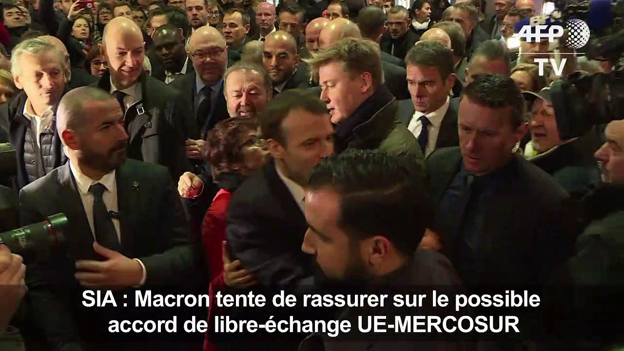 Macron au Salon de l’Agriculture pour "rassurer" le monde rural