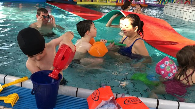 Dans l’eau avec les tout petits!