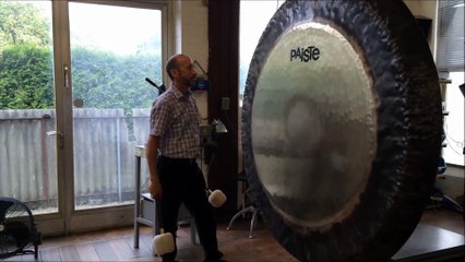 Plus gros gong du monde : 2 mètres de diamètre !