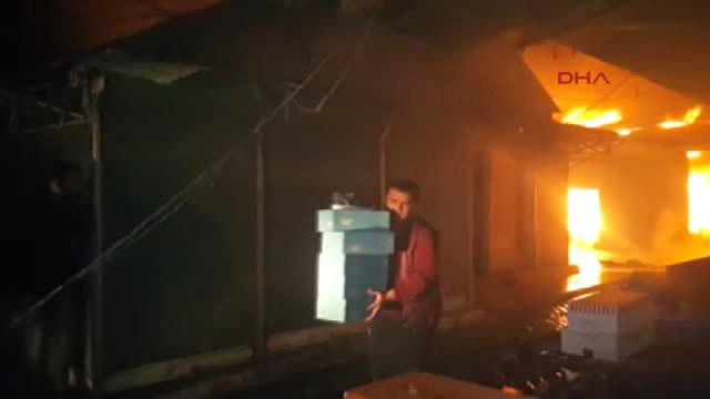 Osmaniye'nin Kadirli İlçesinde Yangın Çıktı