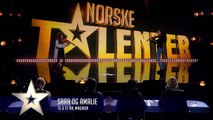 Her stormer Solveig Kloppen inn på scenen (Norske talenter 2018)