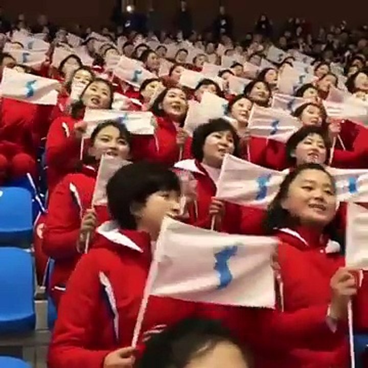 Kuzey Kore için şok iddia Ponpon kızlar seks kölesi olarak kullanılıyor