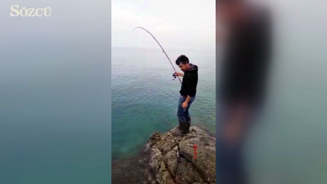 Ağla değil oltayla yakaladı