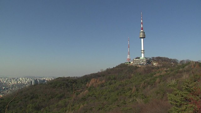 [날씨] 미세먼지 사라진 포근한 휴일...대기 건조 / YTN