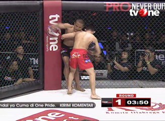 One Pride MMA Straw Weight, Daniel Chandra vs Agung Saputra