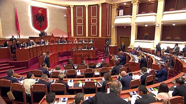 Shkelzen Berisha dhe Fatmir Mediu drejt burgut, amerikanët plan për të sjellë në Tiranë Luan Hoxhen që të dëshmojë për Gërdecin