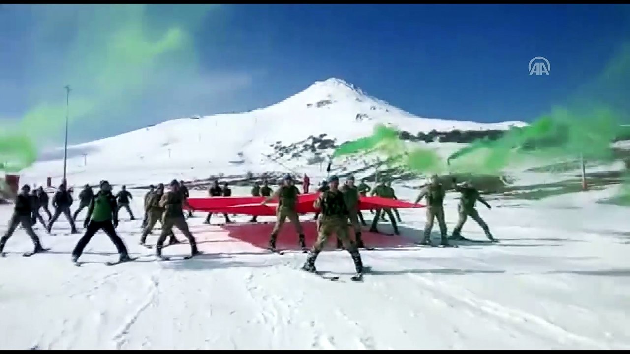 Mehmetçikler kayak öğreniyor - SİVAS