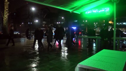 Başbakan Yardımcısı Çavuşoğlu vatandaşlara çorba ikram etti - BURSA