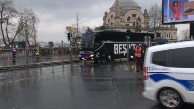 Beşiktaş kafilesi, stada geldi