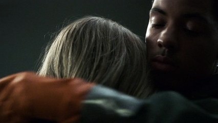 Freakish S01 E08 Outsiders