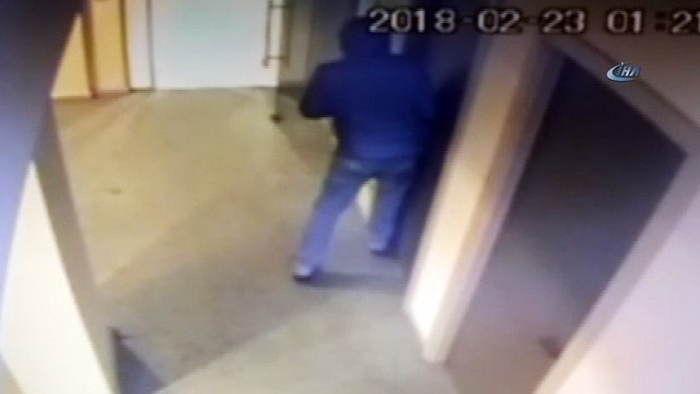 Hırsızlık yaptıktan 2 buçuk saat sonra kavgaya karışınca yakalandı