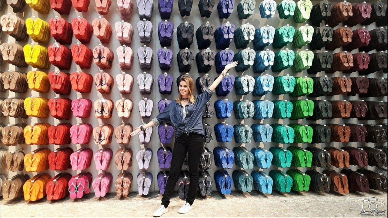 Havaianas cria praia artificial na loja conceito