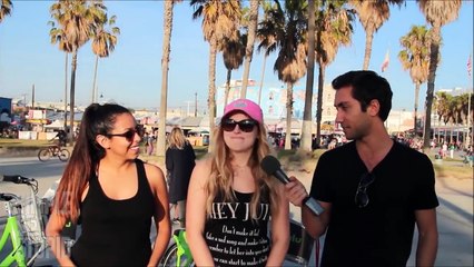 Getting Girls To Kiss Each Other - Latest 2018