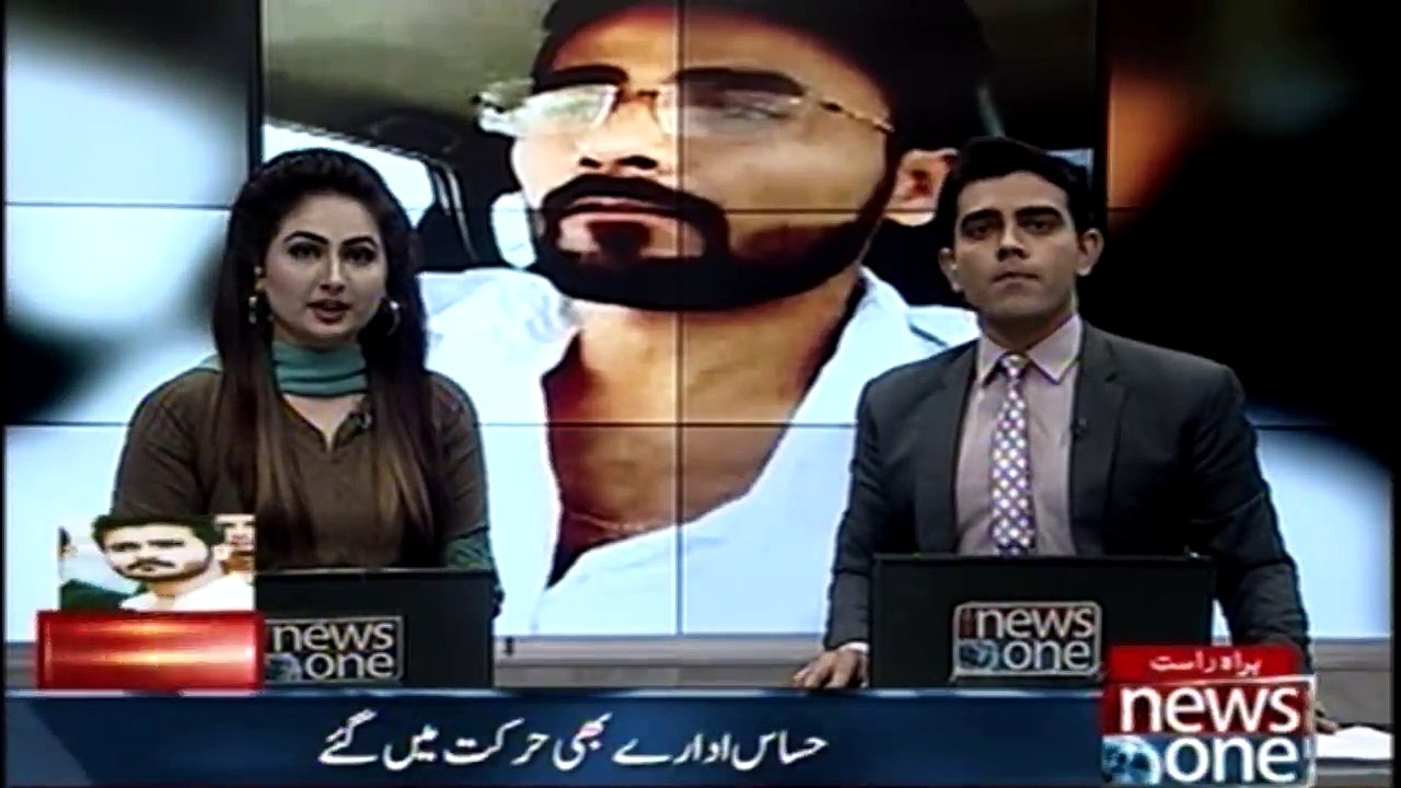 Karachi Shahra e Faisal par Sare Aam Firing