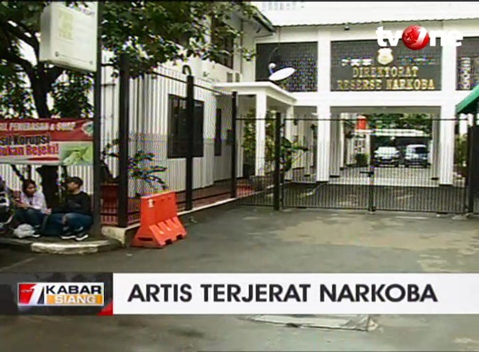 Pedangdut Elvy Sukaesih Diperiksa Polisi