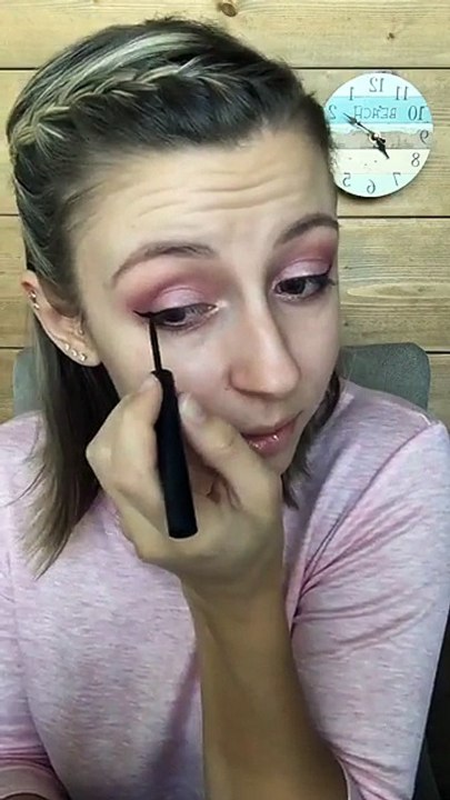 Easy Pink Eye Makeup Tutorial