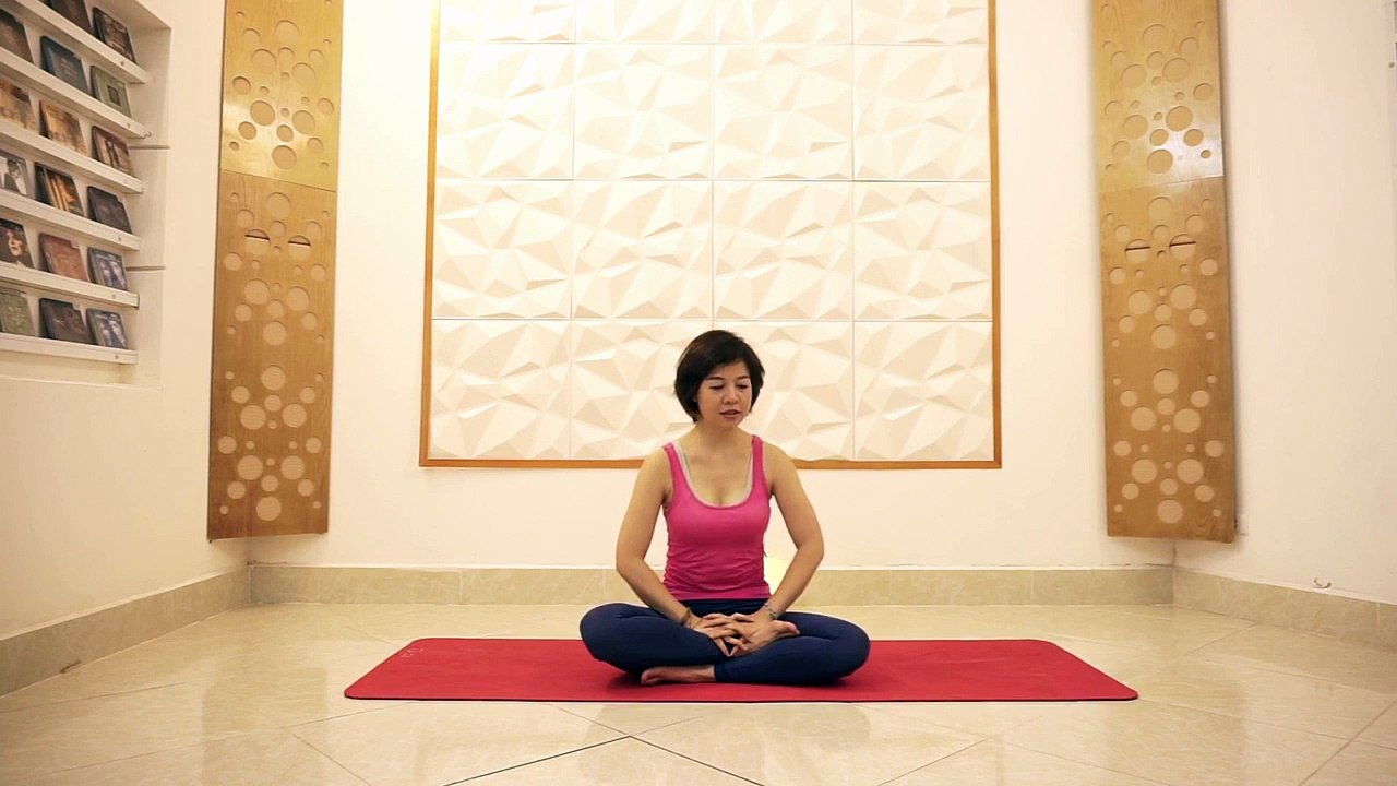 Bộ tư thế Yoga nâng cao - Tư thế biến thể vai đứng cùng Nguyễn Hiếu Yoga