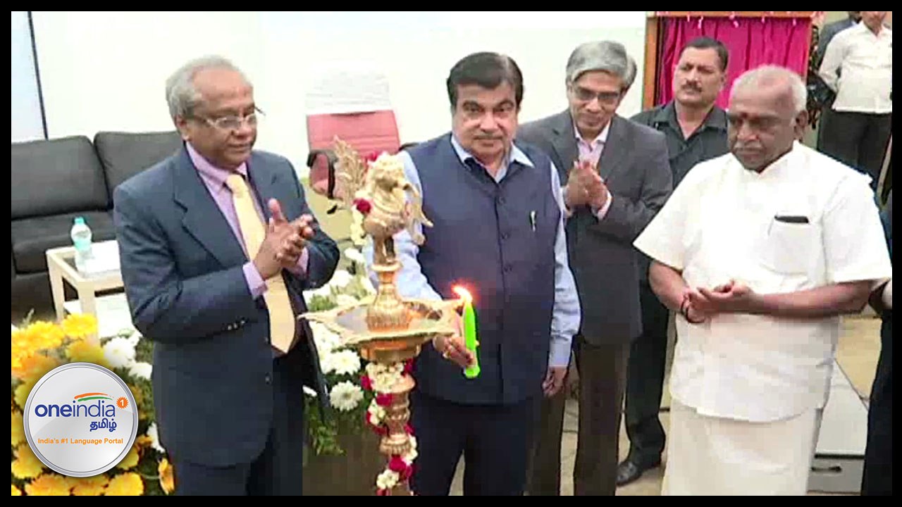 சென்னை ஐஐடி விழாவில் தேசிய கீதத்துக்கு பதில் சமஸ்கிருத பாடல்- வீடியோ