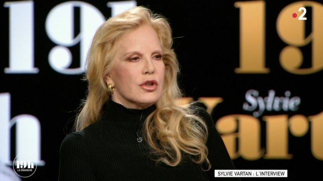 Sylvie Vartan n'a rien à dire à Laetitia Hallyday - ZAPPING TÉLÉ DU 26/02/2018