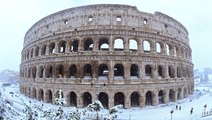 Roma'ya 6 Yıl Sonra İlk Kar Yağdı, Ordu Göreve Çağrıldı