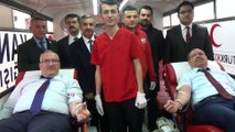 Milletvekilleri Mehmetçik için kan bağışı yaptı - OSMANİYE