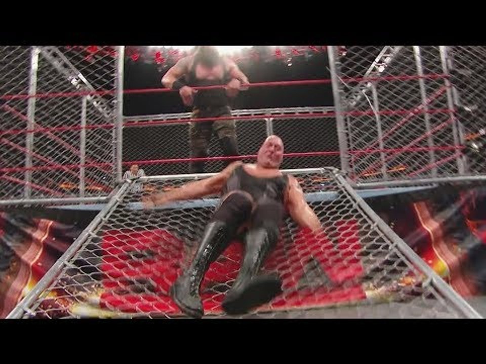Big Show vs Braun Strowman in a steel cage RAW 2017