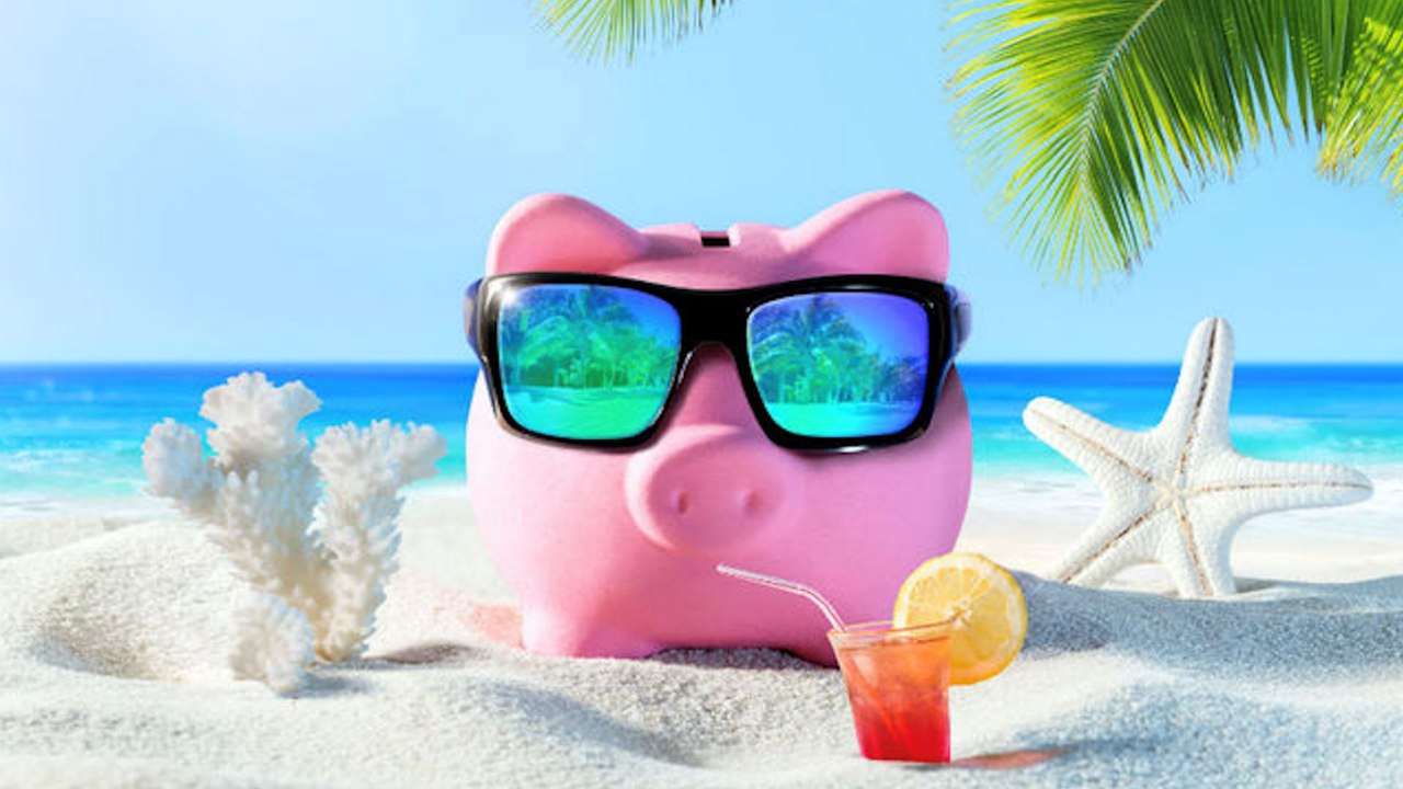 Luxurious Frugal Living: Save Enough Money to Never Worry About it Again!