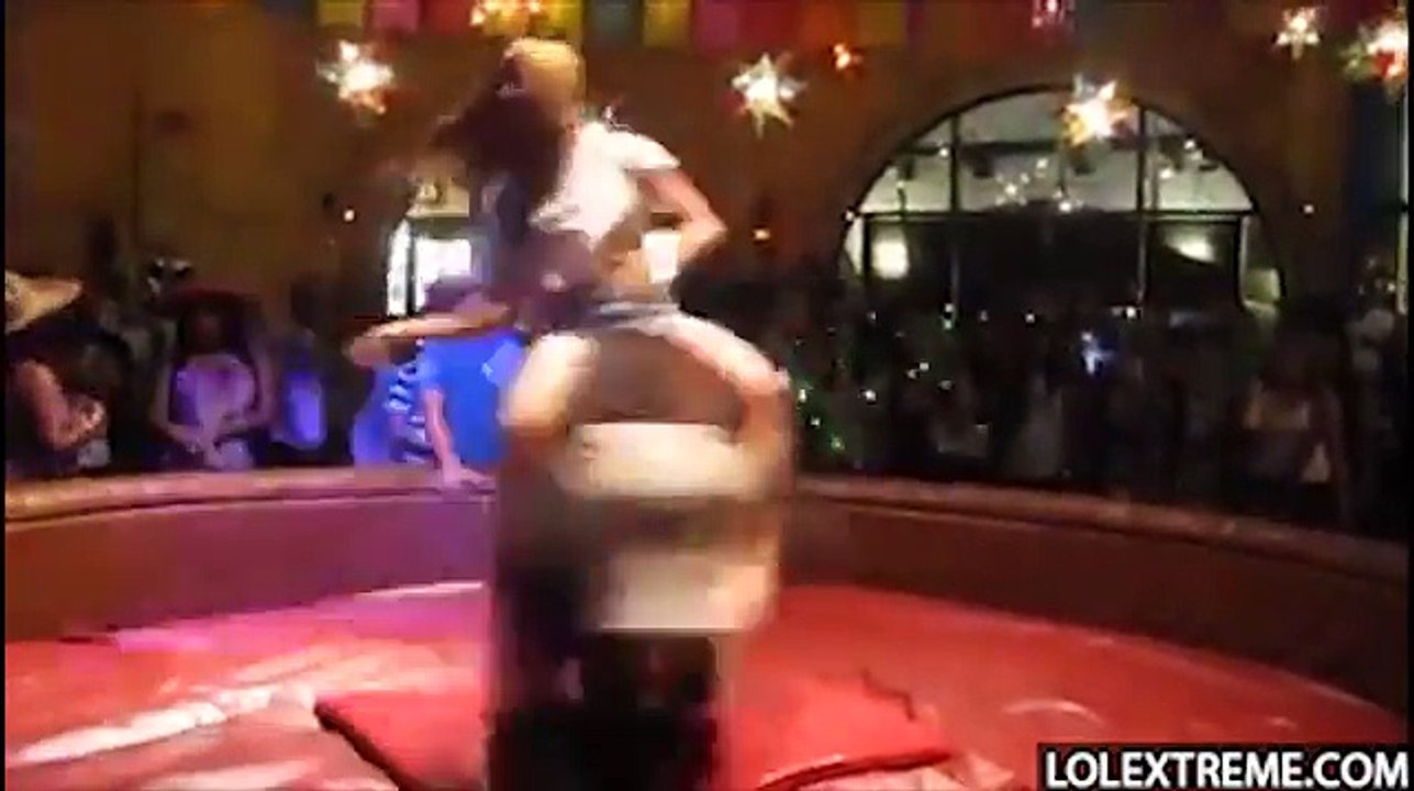hot chick awesome bull ride