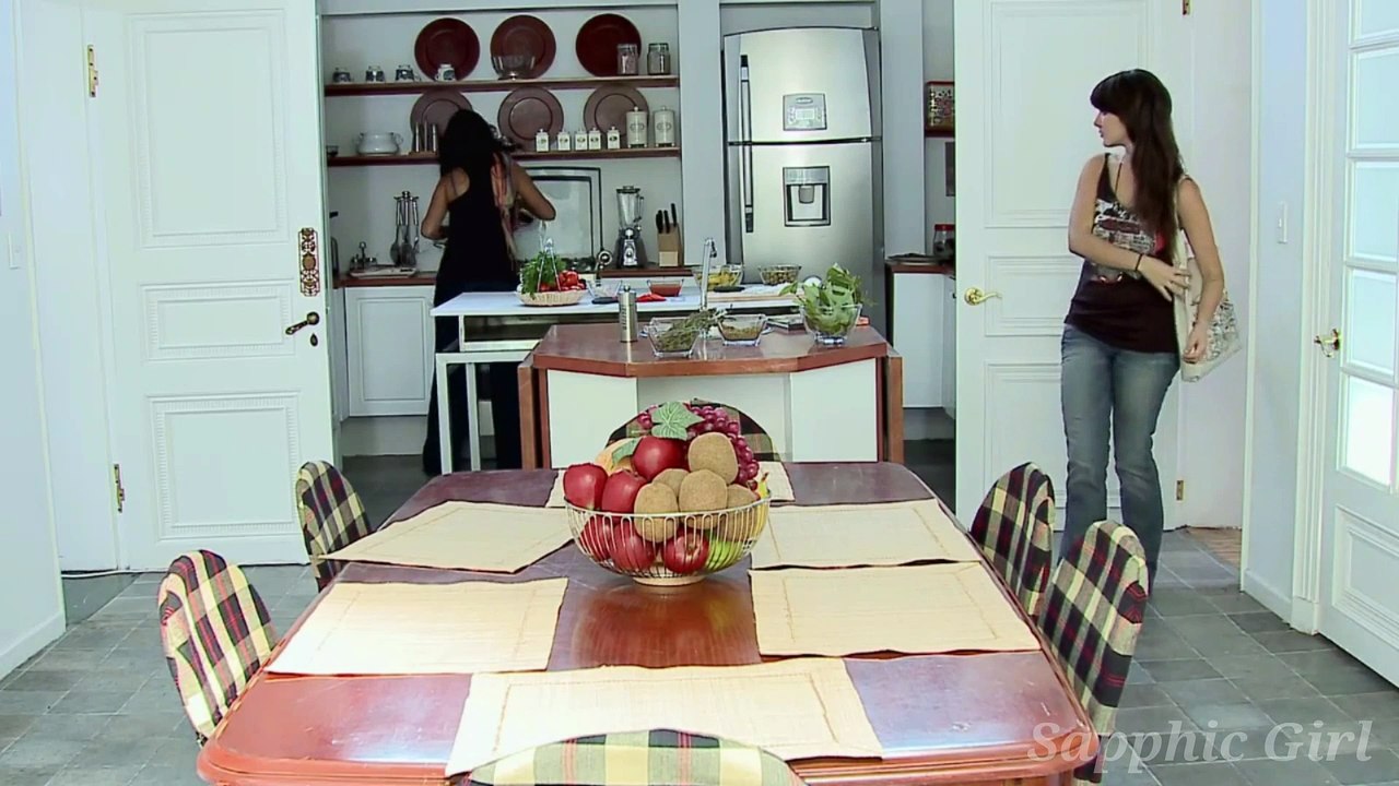 JULIA E MARIANA PART 38