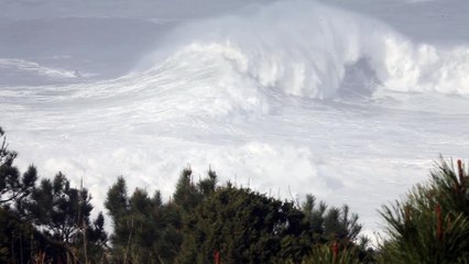 Horrific Wipeout Off Jetski Nazare Video Shannon Reporting 6422