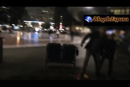 Anoche en Plaza Cataluña un separatista perdió la cabeza y empezó a a amenazar e insultar