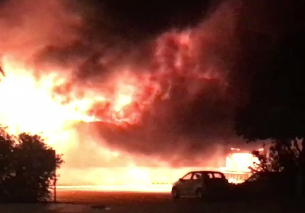 Fierce Fire Torches 'Iconic' Bunnings Warehouse in Inglewood